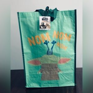 Reusable bag Star Wars Baby Yoda nom nom nom graphics.. Green